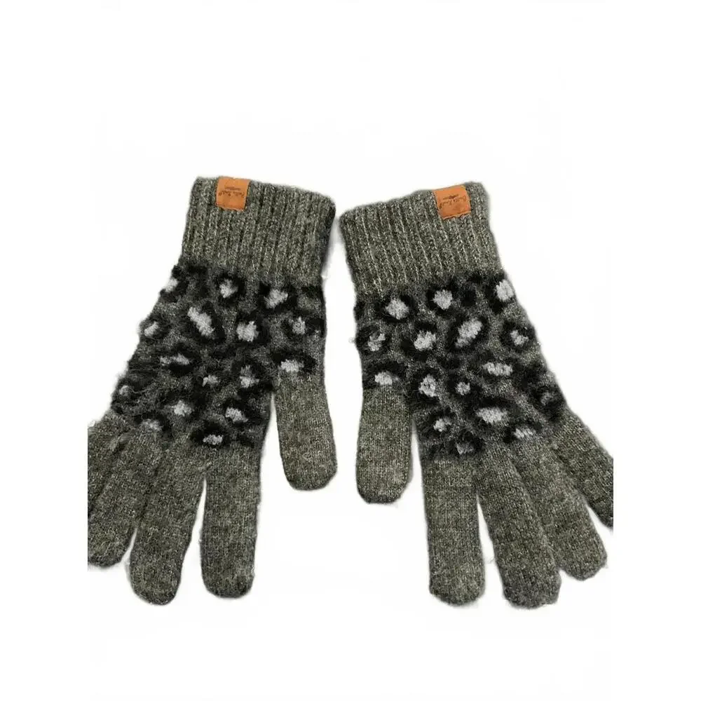 Britt's Knits Cozy Knit Leopard Print Gloves